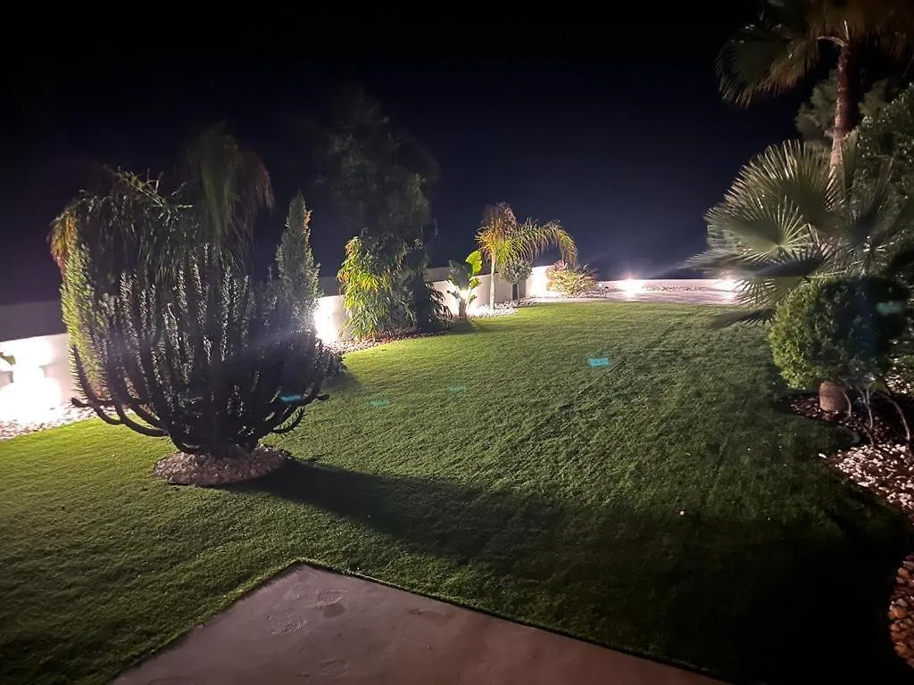 بيرفوليا Beach Front Periyiali Gardens شقة