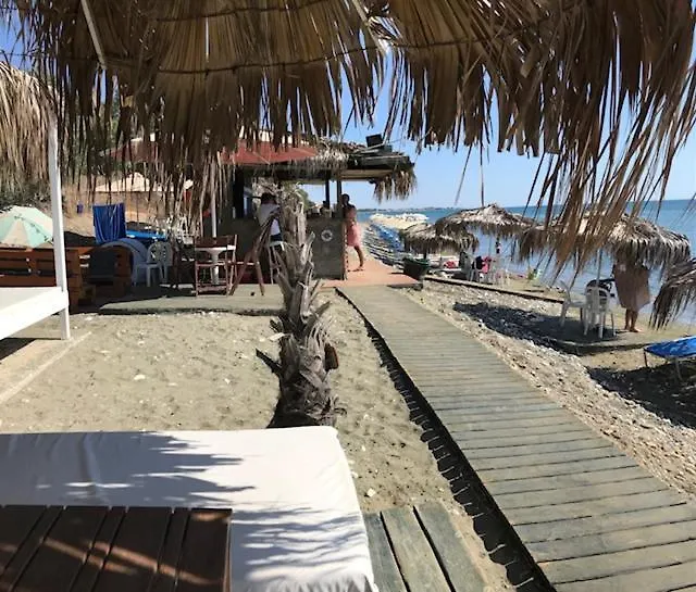 بيرفوليا Beach Front Periyiali Gardens 0*, بريفوليا قبرص